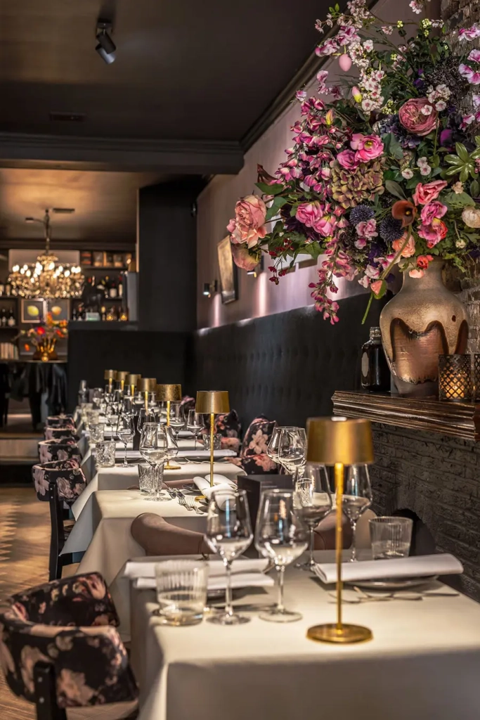 Interieur van Bistro Aragosta aan de Voorstreek in Leeuwarden